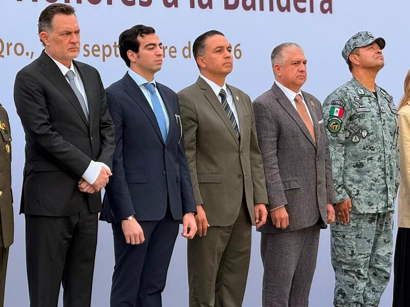 Realizaron Ceremonia de Honores a la Bandera Realizaron Ceremonia de Honores a la Bandera