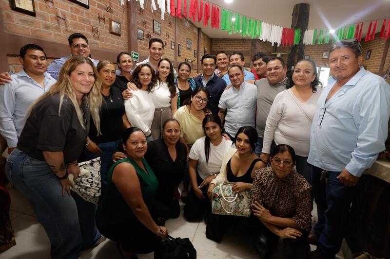 Luis Nava se reúne con liderazgos de Santa Rosa Jáuregui Borrador automático